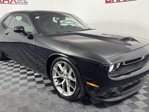 Used 2022 Dodge Challenger GT RWD image 9