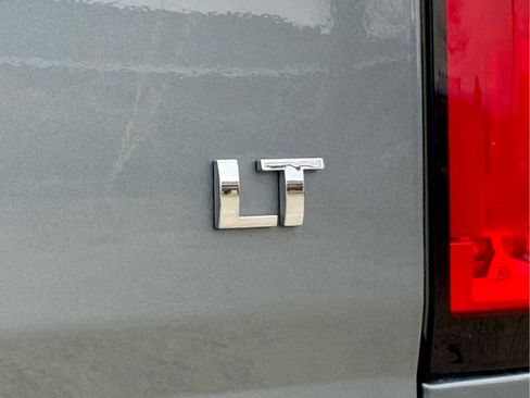 Used 2019 Chevrolet Colorado LT w/ LT Convenience Package image 24