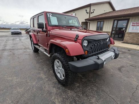 Used 2012 Jeep Wrangler Unlimited Sahara AWD/4WD image 2
