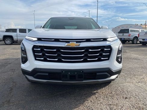 Used 2025 Chevrolet Equinox LT FWD image 17