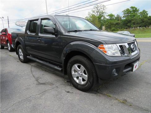 Used 2012 Nissan Frontier SV w/ SV Premium Utility Pkg AWD/4WD image 14