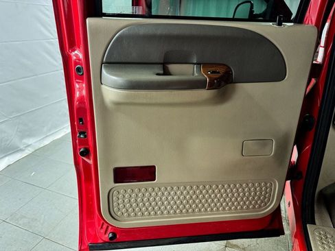 Used 2002 Ford F350 Lariat image 14