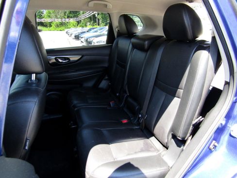 Used 2020 Nissan Rogue SL image 21