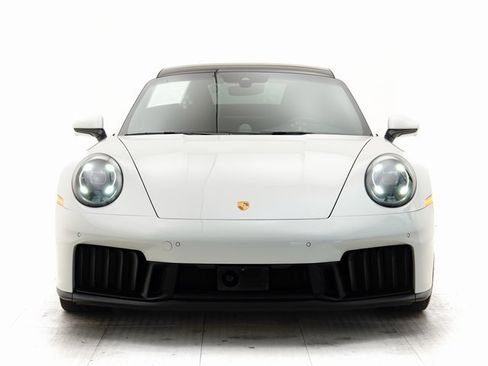 Used 2025 Porsche 911 Carrera 4 GTS image 33