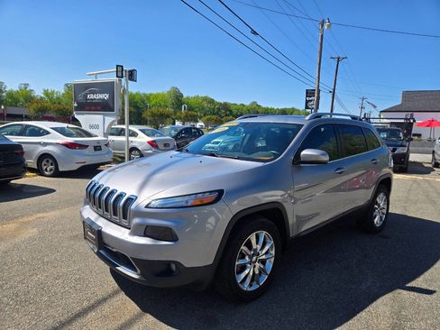Used 2016 Jeep Cherokee Limited w/ Luxury Group AWD/4WD image 1