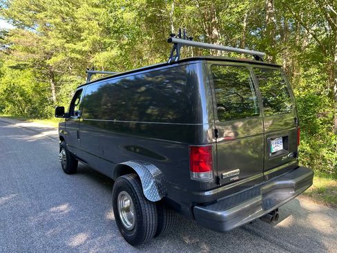 Used 2014 Ford E-250 and Econoline 250 w/ Power Group RWD image 19