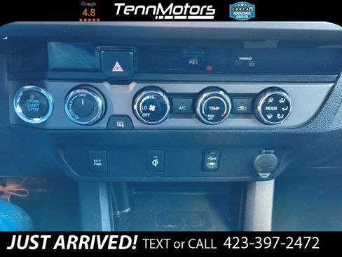 Used 2017 Toyota Tacoma TRD Off-Road image 19