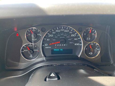 Used 2021 GMC Savana 3500 Extended w/ Power Convenience Package RWD image 7