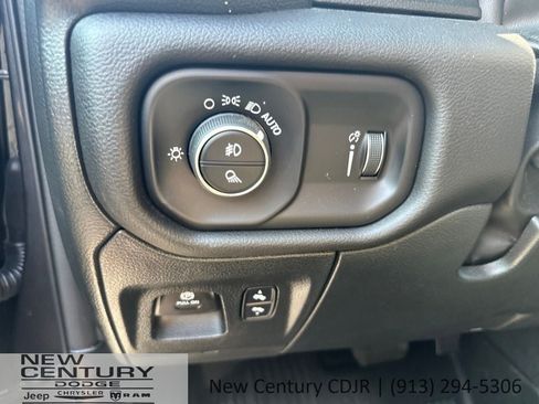 Used 2023 RAM 1500 Big Horn AWD/4WD image 20