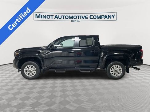 Used 2024 Toyota Tacoma SR5 AWD/4WD image 6