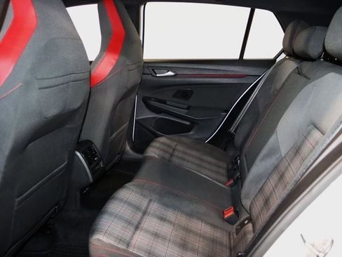 Used 2022 Volkswagen GTI SE image 46