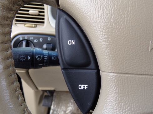 Used 2004 Ford Explorer Sport Trac XLT image 56