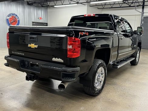 Used 2019 Chevrolet Silverado 3500 High Country w/ Duramax Plus Package AWD/4WD image 10