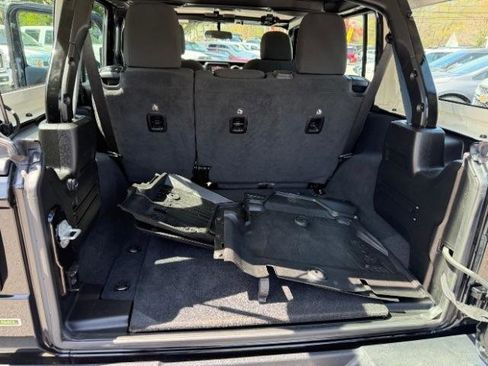 Used 2020 Jeep Wrangler Unlimited Sport image 28