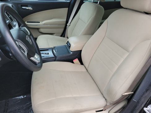 Used 2012 Dodge Charger SE image 4