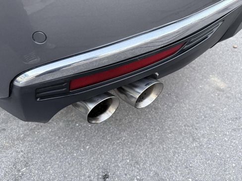 Used 2022 Chevrolet Suburban Premier w/ Premium Package image 13