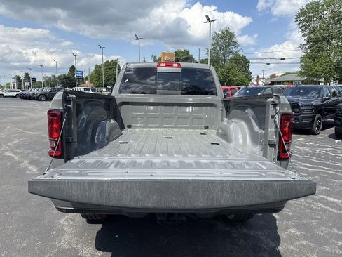New 2026 RAM 2500 Tradesman AWD/4WD image 17