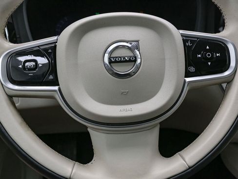 Used 2022 Volvo XC60 T8 Inscription w/ Advanced Package AWD/4WD image 35