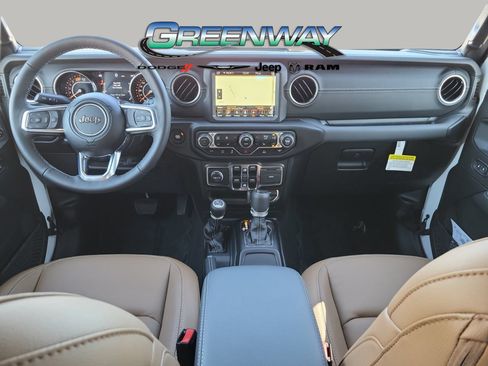 Used 2023 Jeep Wrangler Unlimited Sahara w/ Cold Weather Group AWD/4WD image 12