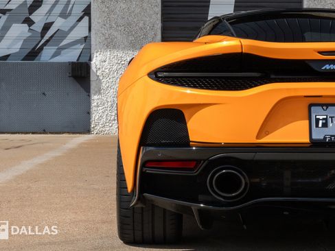 Used 2023 McLaren GT image 14