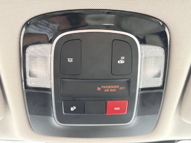 Used 2025 Hyundai Sonata SEL FWD image 30