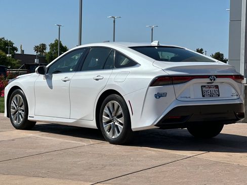 Certified 2021 Toyota Mirai w/ Advanced Technology Package RWD image 7