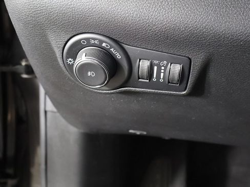 Used 2023 Jeep Compass Limited AWD/4WD image 37