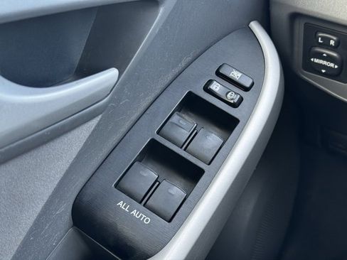 Used 2011 Toyota Prius Two image 30