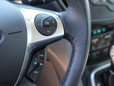 Used 2018 Ford C-MAX SE w/ Cold Weather Package FWD image 20