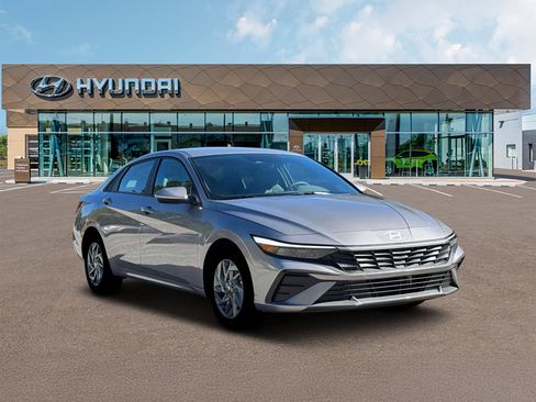 New 2026 Hyundai Elantra Blue image 11