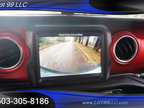 Used 2018 Jeep Wrangler Unlimited Rubicon AWD/4WD image 27