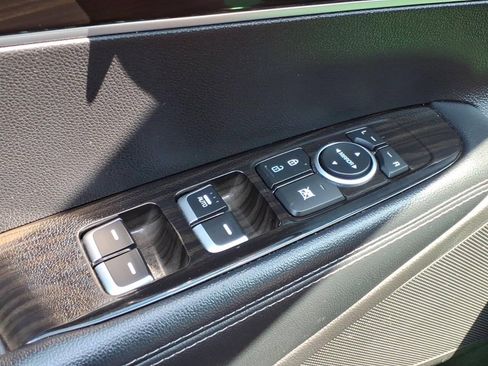 Used 2020 Kia Sorento L FWD image 25
