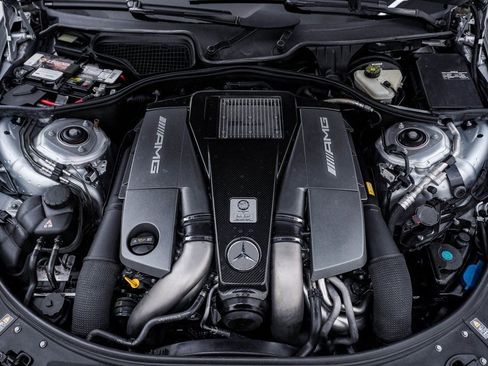 Used 2012 Mercedes-Benz CL 63 AMG image 31