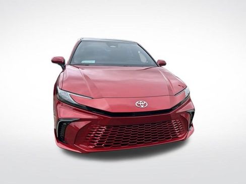 Used 2025 Toyota Camry XSE w/ Premium Package FWD image 5