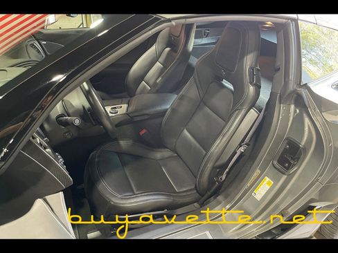 Used 2015 Chevrolet Corvette Z06 w/ 2LZ Preferred Equipment Group image 17