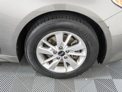 Used 2016 Kia Optima LX FWD image 30