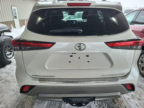 Used 2021 Toyota Highlander Platinum image 7