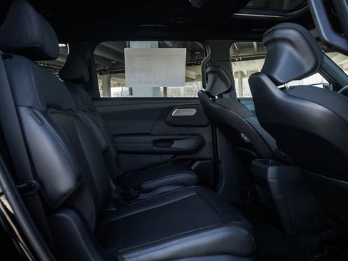 New 2027 Kia Telluride S image 13