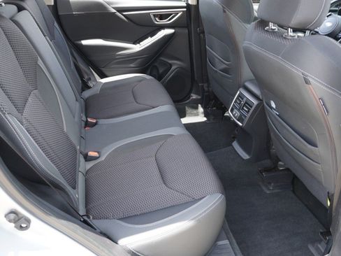 Used 2020 Subaru Forester Premium AWD/4WD image 31