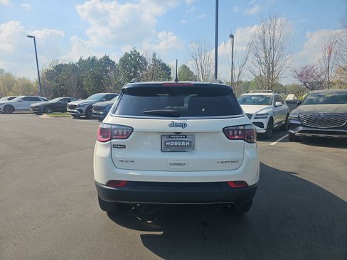 Used 2019 Jeep Compass Limited w/ Safety & Security Group image 8