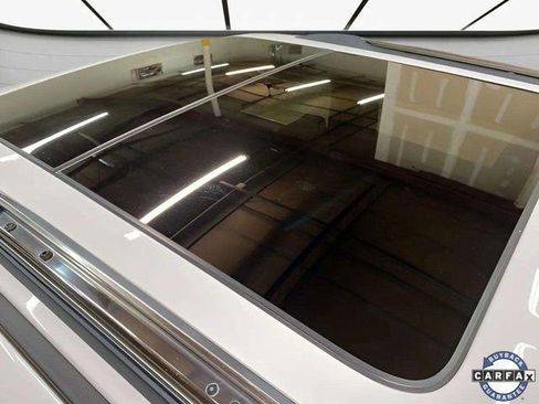 Used 2015 Jeep Grand Cherokee Overland image 25