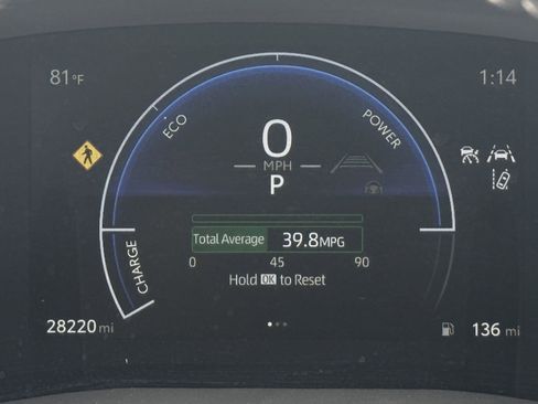 Used 2025 Toyota Camry SE image 18