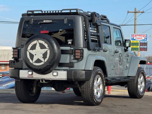 Used 2014 Jeep Wrangler Unlimited Sahara w/ Dual Top Group image 5