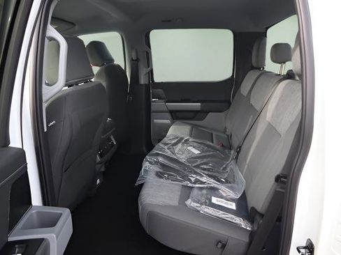 New 2026 Ford F250 XLT w/ XLT Premium Package AWD/4WD image 26