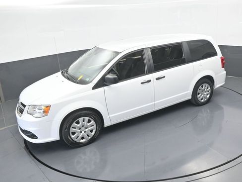 Used 2020 Dodge Grand Caravan SE image 37