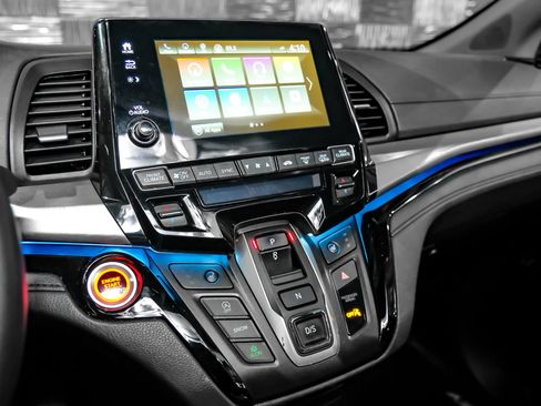Used 2023 Honda Odyssey Touring image 28