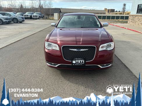 Used 2019 Chrysler 300 Limited image 8