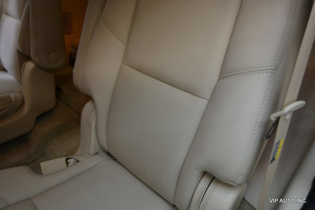 Used 2007 Cadillac Escalade AWD w/ Climate Package image 25