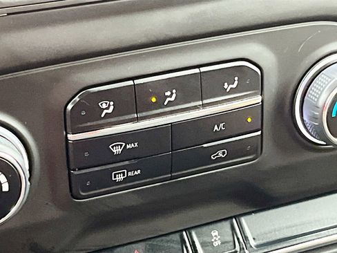 Used 2025 Chevrolet Silverado 1500 W/T w/ WT Value Package AWD/4WD image 16