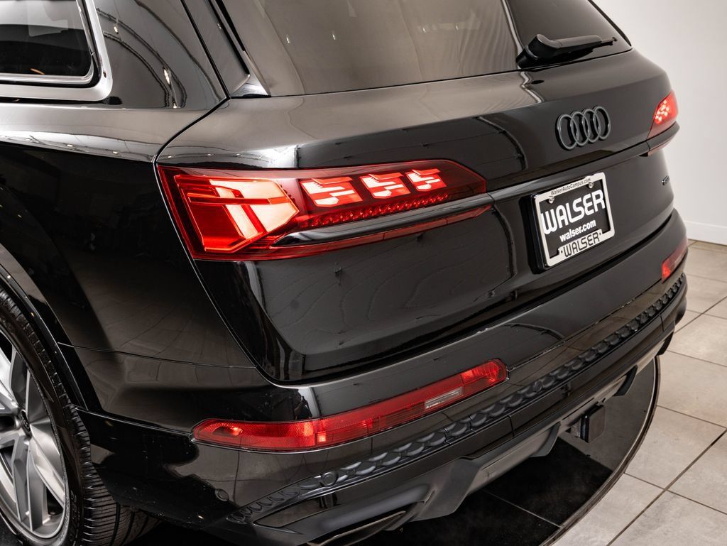 Used 2026 Audi Q7 3.0T Prestige AWD/4WD image 18